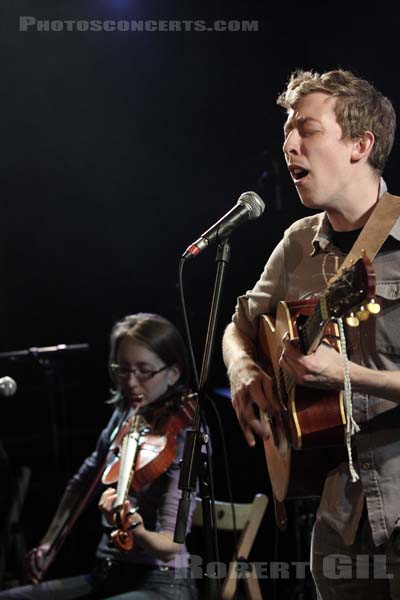 DM STITH - 2009-05-15 - PARIS - La Maroquinerie - 